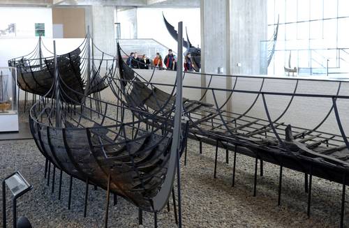 Each year, the Viking Ship Museum is visited by some 20,000 pupils from primary and secondary schools and students from various educational institutions.