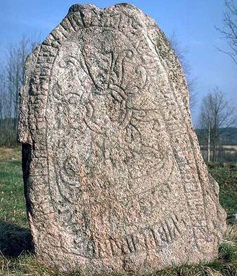 Runesten fra Spånga. Foto: Bengt A Lundberg (image supplied by National Heritage Board, Stockholm).