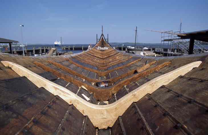 ship building - vikingeskibsmuseet roskilde