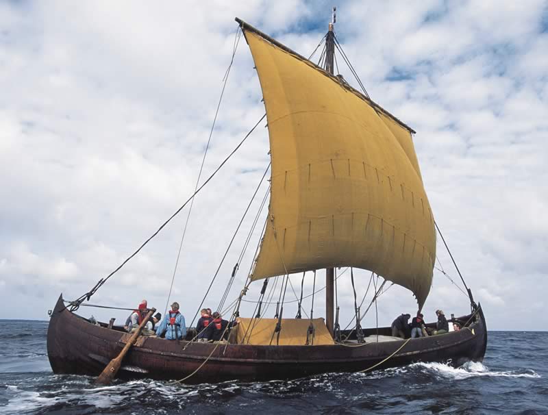 Ottar er en rekonstruktion af Skuldelev 1. Originalskibet er bygget i Sognefjorden, Vestnorge, omkring år 1030, mens Ottar er bygget på Vikingeskibsmuseet i 1999-2000. Ottar laster ca. 20 tons, bærer råsejl og sejler med en besætning på mellem 6 og 