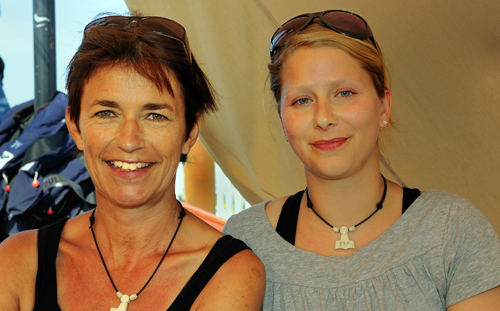 Susanne Malmstrøm og Anna Kiørboe er sygeplejsker på Havhingsten. De er heldigvis endnu ikke blevet sat på alvorlige prøver. Foto: Werner Karrasch