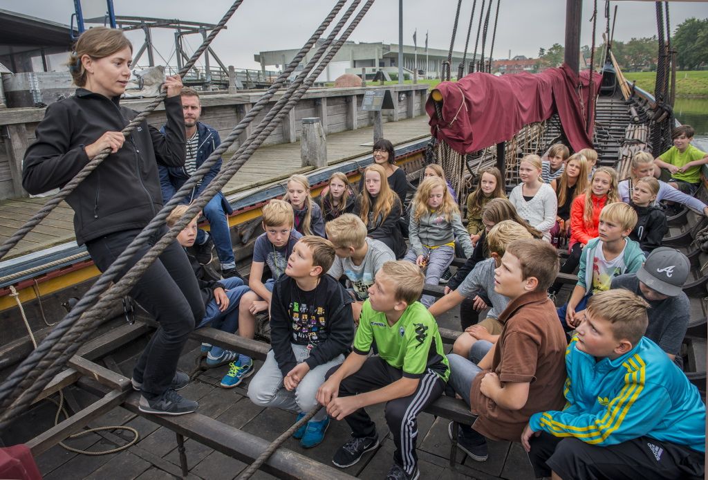 Gør indskolingen sjov og spændende med et besøg på vikingeskibsmuseet Gør indskolingen sjov og spændende med et besøg på vikingeskibsmuseet