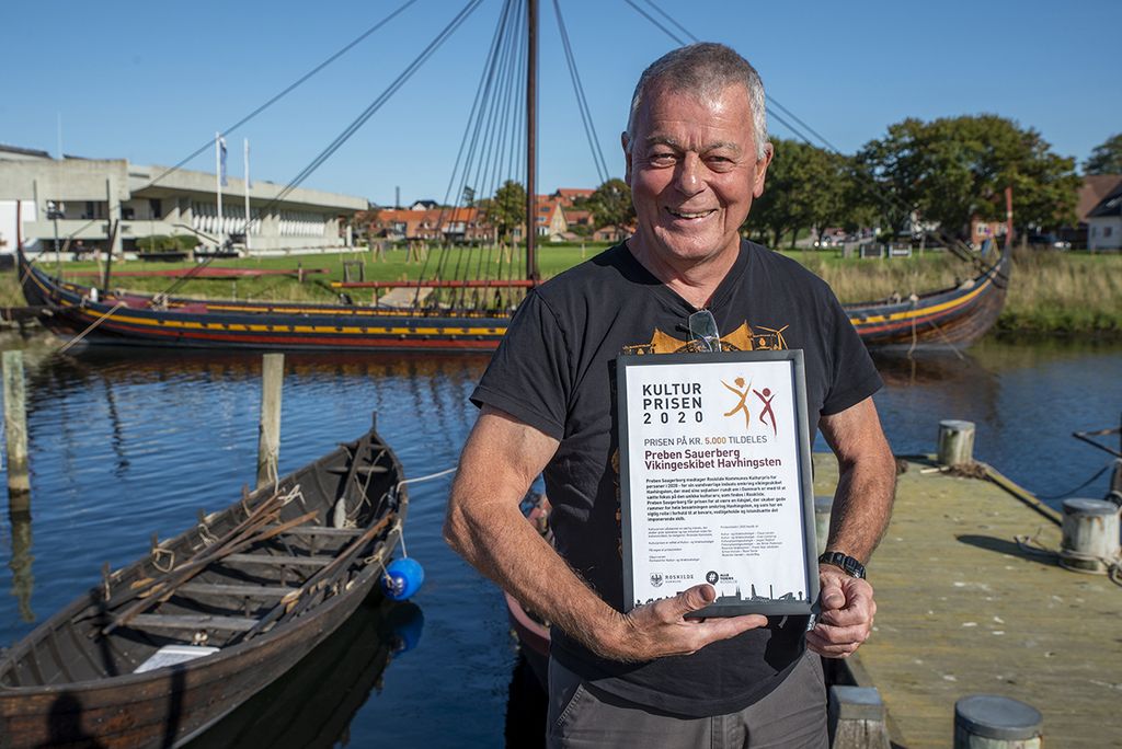 Efter indstilling fra Vikingeskibsmuseet har Preben Sauerberg, der er frivillig i vikingeskibsmuseets bådelaug, modtaget Roskilde Kommunes Kulturpris 2020.