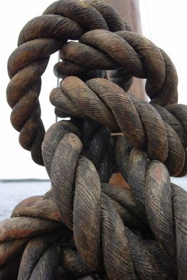 Ropes on the Sea Stallion from Glendalough. Photo Werner Karrasch