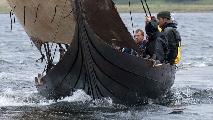 Kom med på sejladskursus i vikingeskibet Kraka Fyr og helt tæt på kulturarven