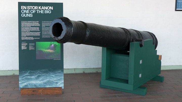 Kanon bjerget af marinarkæologer udstilles i forbindelse med særudstillingen 'I Røg og Brand - Slaget i Fermern Bælt, 1644'.