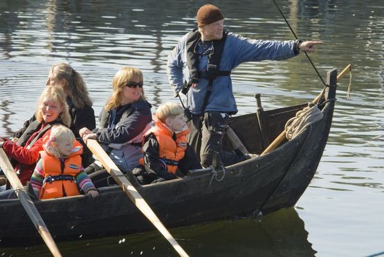 Sejlads på Roskilde Fjord i Vikingskibsmuseets både.