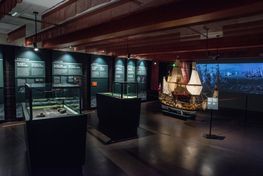 Se i udstillingen 'I Røg og Brand – Slaget i Femern Bælt, 1644', der fortæller om de dramatiske begivenheder før, under og efter det dramatiske søslag, der sender tre skibe til havets bund.