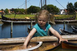 Børn under 8 år kan teste og lege med museets modelbåde