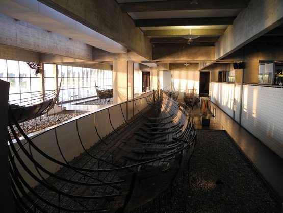 Vikingeskibshallen. Copyright: Vikingeskibsmuseet i Roskilde.