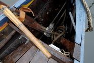 The wicker-band for the rudder is fastend in the holes through the rudder frame. Photo: Werner Karrasch