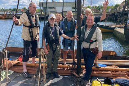 The crew for the first 14 days on Skjoldungen says goodbye at Museumshavnen