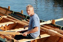 Hjalmar; traditional Faroese rowing and sailing boat built by Hanus Jensen and Pernille Rosendahl, along with apprentice Oscar La Pia. Hanus, a Faroese boatbuilder, was responsible for the construction. Photo: Tríona Sørensen / Viking Ship Museum