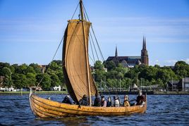 Skjoldungen drager mod Hedeby og Swinoujscie, hvis vejr og vindforhold er optimale. 
