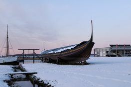 Do you want to be a history detective? Buy the Discovery Set - in English or Danish - in the Museum Shop and start your journey around the Viking Ship Museum.
