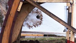 A high-velocity (350 m/sec) round through the thinner part of the structure creates a cloud of small, largely harmless splinters. Photo: Bofors Test Center, courtesy of Vasa Museum.