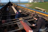 In 2006 lthe boat builders at the Viking Ship Museum made the mast fish longer to prevent to much flexibility. Photo: Werner Karrasch, The Viking Ship Museum