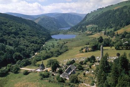 Glendalough klostret, grevskabet Wicklow. Foto: National Museum of Ireland