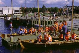 Der bliver lavet en nyt uldsejl til en af museets meget brugte osleverbåde. Foto Werner Karrasch