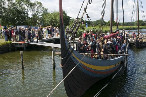 Havhingsten bringt Ausstellung und Aktivitäten.