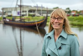 Der afholdes ordinær generalforsamling i foreningen Vikingeskibsmuseets Venner den 24. april 2025 kl. 19.30 i Vikingeskibshallen. Efter generalforsamlingen fortæller museets direktør Tinna Damgård-Sørensen nyt fra Vikingeskibsmuseet Der afholdes ordinær generalforsamling i foreningen Vikingeskibsmuseets Venner den 24. april 2025 kl. 19.30 i Vikingeskibshallen. Efter generalforsamlingen fortæller museets direktør Tinna Damgård-Sørensen nyt fra Vikingeskibsmuseet