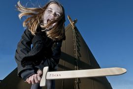 Efterårsferie på Vikingeskibsmuseet. Bliv viking for en dag. Foto: Werner Karrasch. Copyright: Vikingeskibsmuseet i Roskilde Efterårsferie på Vikingeskibsmuseet. Bliv viking for en dag. Foto: Werner Karrasch. Copyright: Vikingeskibsmuseet i Roskilde