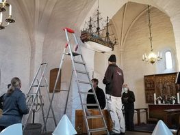 Overdragelsen af kirkeskibet Store Christianus Quintus fra Skt. Jørgensbjerg Kirke i Roskilde til Vikingeskibsmuseet fandt sted 7. januar 2021.