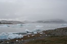 Storis og tåge ved Qaqortoq/Julianehåb. Foto: Christian Koch Madsen