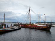 Langskibet Havhingsten ro ud på årets sommertogt.