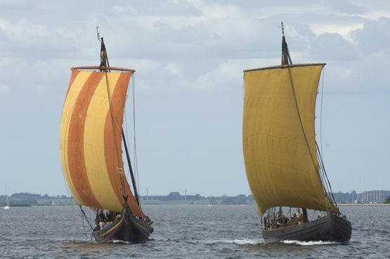 Havhingsten sejler ud lørdag og søndag i St. Bededagsweekenden. Handelsskibet Ottar sejler også søndag.