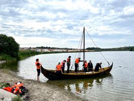 Langø på vej ud på søen i Hedeland.