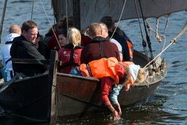 Sejl ud på Roskilde Fjord i vikingeskibenes efterkommere hele sommeren på Vikingeskibsmuseet. Copyright: Werner Karrasch, Vikingeskibsmuseet i Roskilde