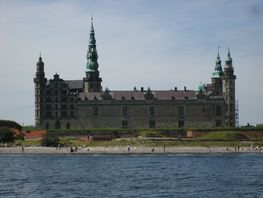 Kronborg om bagbord.
