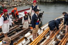 Deltagerne gør sig klar til Captains Gig, en af de første konkurrencer i den internationale konkurrence Atlantic Challenge.