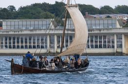 Sejlads på Roskilde Fjord med Vikingeskibsmuseets både