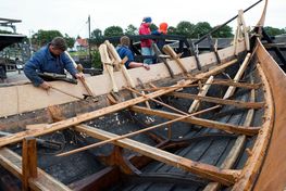 Gensyn med Skuldelev 3 - bådebyggerne er her i september 2020 nået til og med 7. bordgang.