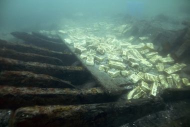 Svælget 1-skibet har været et lille, enmastet lastskib, som sejlede i årene omkring år 1800 og forliste med tung last af gule mursten. Foto Morten Johansen